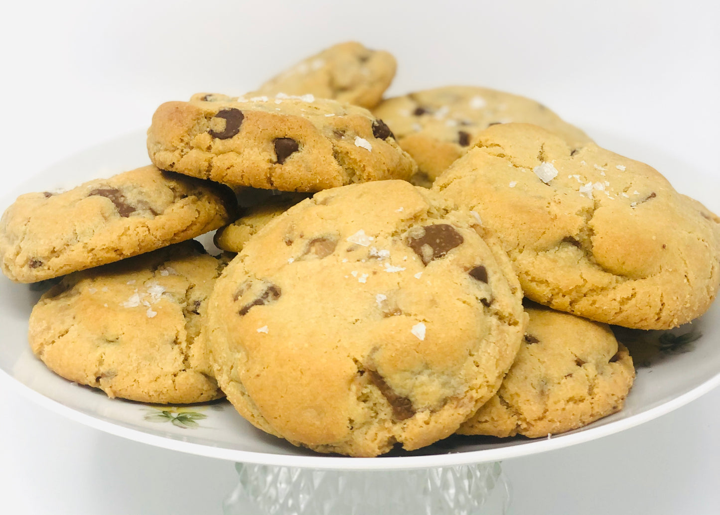 Salted Toffee Chocolate Chip Cookie